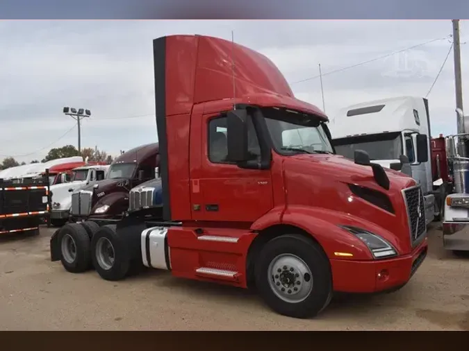2021 VOLVO VNR64T300401a25a2ef4eb4a16d8be308d36b2f62