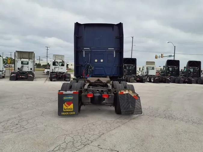 2019 NAVISTAR INTERNATIONAL LT625 SLPR CAB