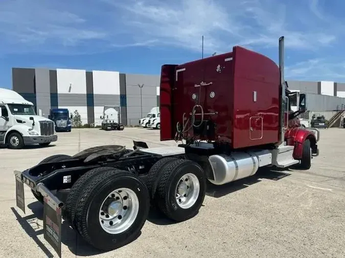 2022 Peterbilt 567