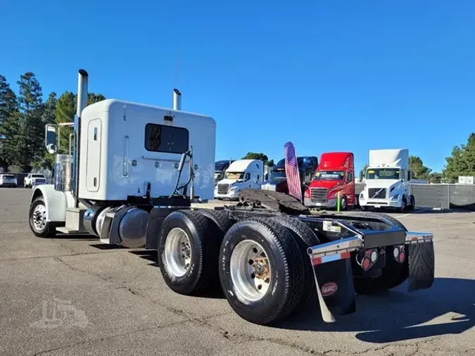 2020 PETERBILT 389