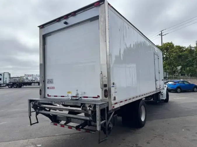 2019 FREIGHTLINER M2 106