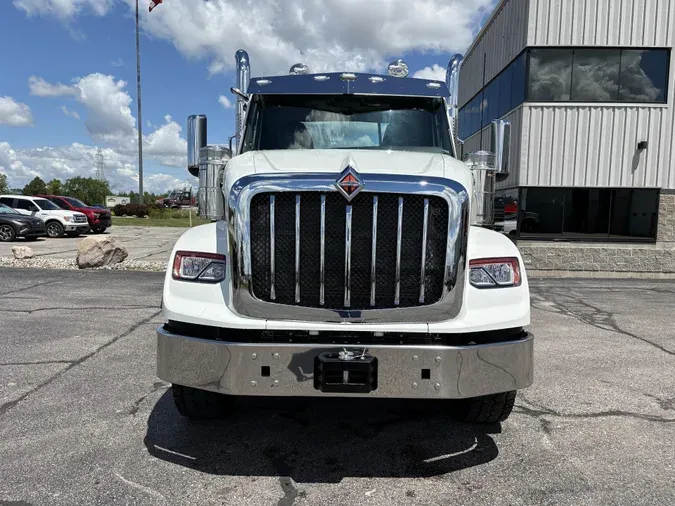 2027 International HX620402079a92a5a7dfe4cf0c70c1ce2ae41