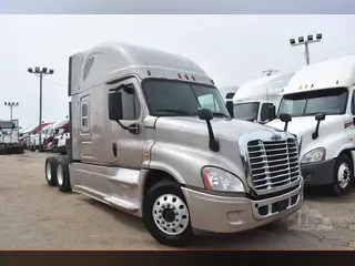 2015 FREIGHTLINER CASCADIA 125