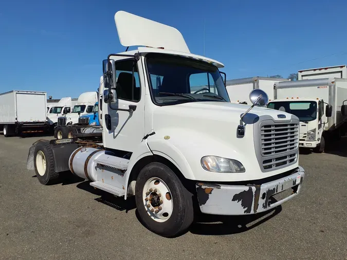 2017 FREIGHTLINER/MERCEDES M2-112