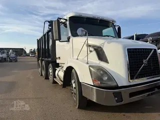 2007 VOLVO VNL64T300