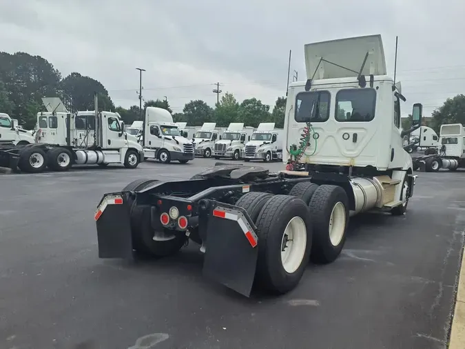 2020 FREIGHTLINER/MERCEDES NEW CASCADIA PX12664