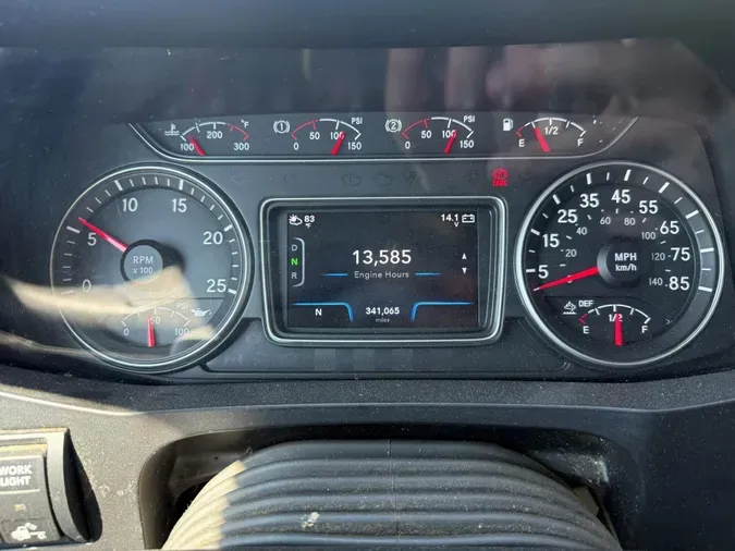 2022 International LT625