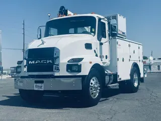 2025 MACK MD74