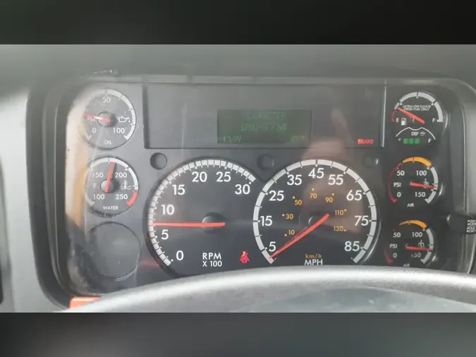 2021 FREIGHTLINER/MERCEDES M2 106