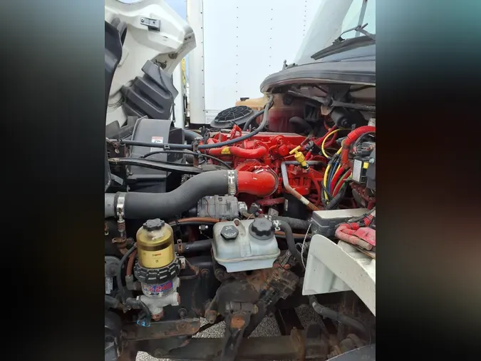 2019 FREIGHTLINER M2 106