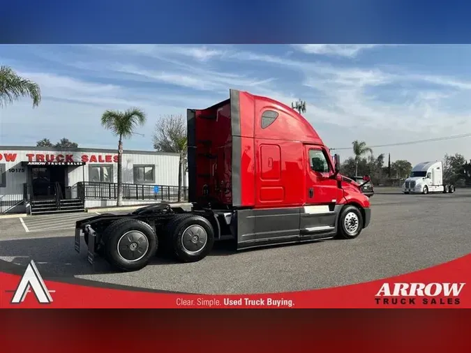 2021 FREIGHTLINER CA126