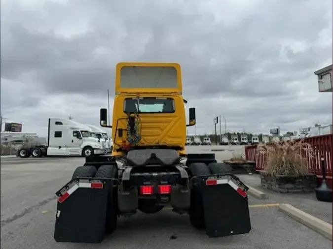 2018 NAVISTAR INTERNATIONAL RH613 DAYCAB S/A