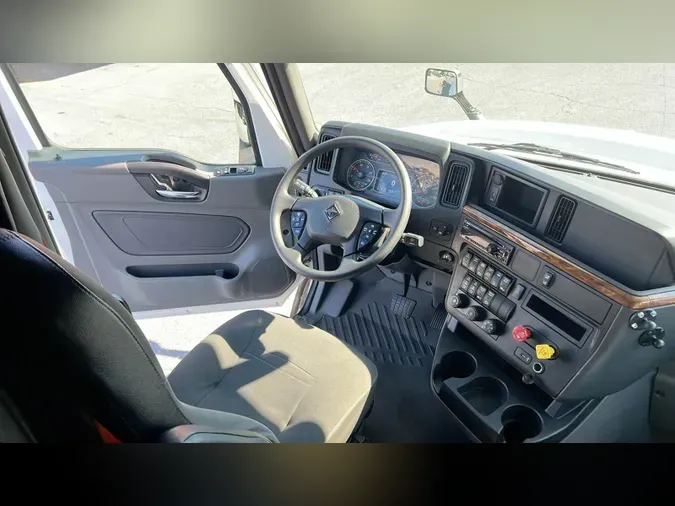 2020 International LT