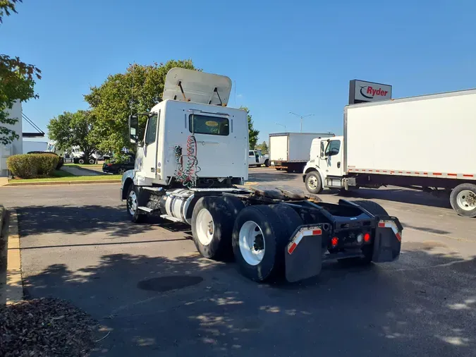 2018 VOLVO VNL64TRACTOR