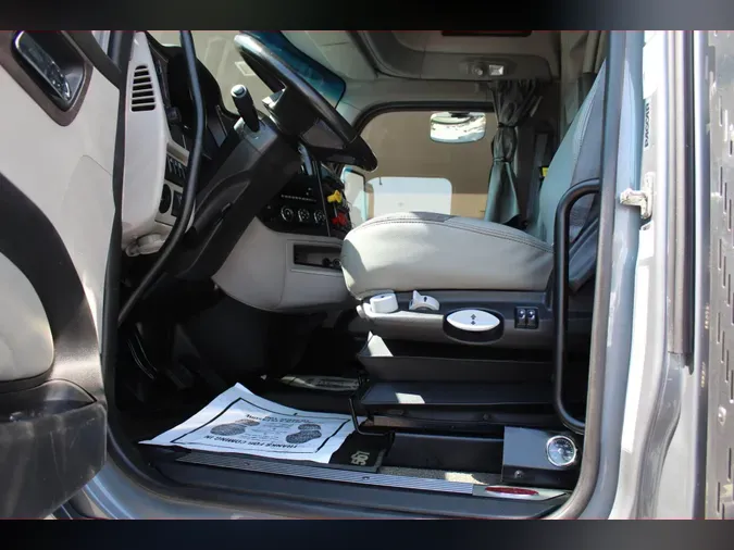 2025 Peterbilt 567403fab30b5175b95b978d5d8ce3844f1