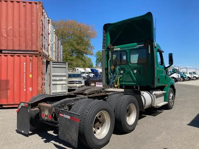 2019 FREIGHTLINER/MERCEDES NEW CASCADIA PX12664
