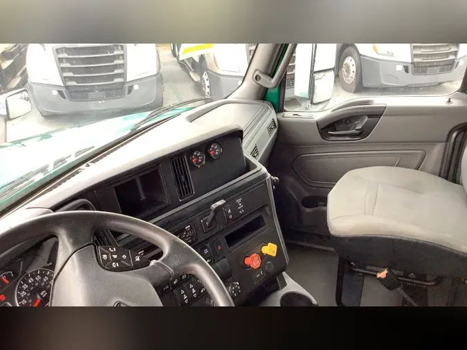 2021 International LT