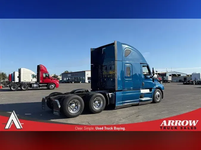 2022 FREIGHTLINER CA126