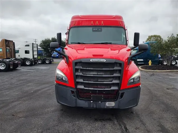 2021 FREIGHTLINER CA116