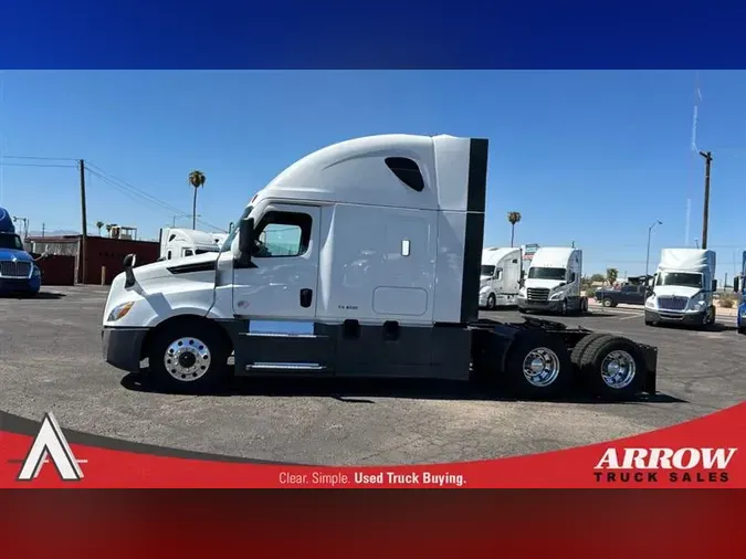 2021 FREIGHTLINER CASCADEVO1