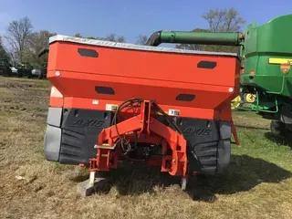 2016 Kuhn Axis 50.2 spreader