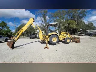 2004 KOMATSU WB140