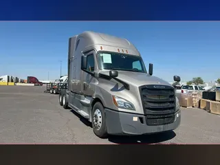 2020 Freightliner Cascadia 126