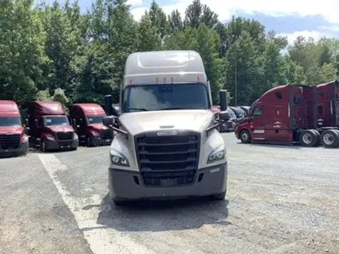 2023 Freightliner Cascadia