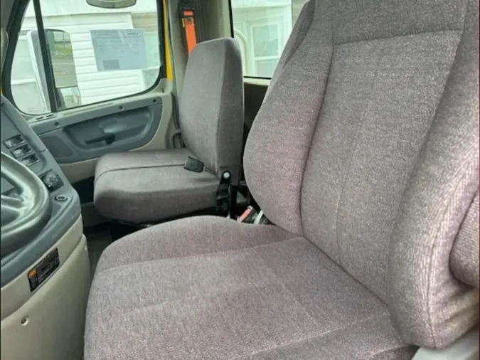 2018 FREIGHTLINER CASCADIA 113