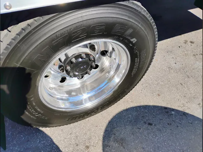 2020 Peterbilt 337405ec97b40a154891250b344b45c4a1f