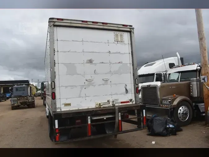 2014 FREIGHTLINER BUSINESS CLASS M2 106