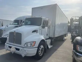 2021 Kenworth T370