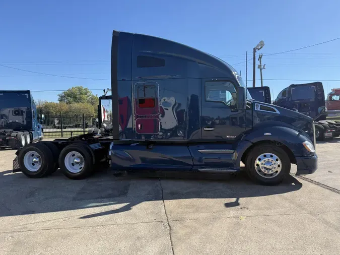 2022 Kenworth T680