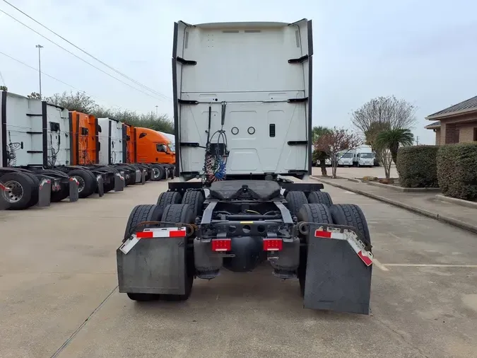2020 NAVISTAR INTERNATIONAL LT625 SLPR CAB