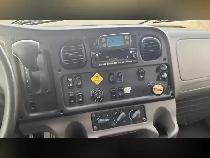 2021 FREIGHTLINER/MERCEDES M2 106406f1ff77c9e7d1f1029b3d9216cf035
