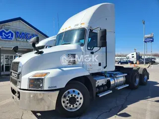 2019 MACK ANTHEM AN64T