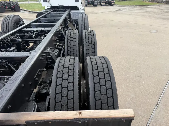 2023 Peterbilt 567