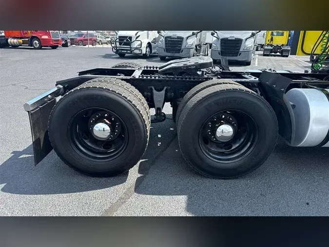 2020 INTERNATIONAL RH613