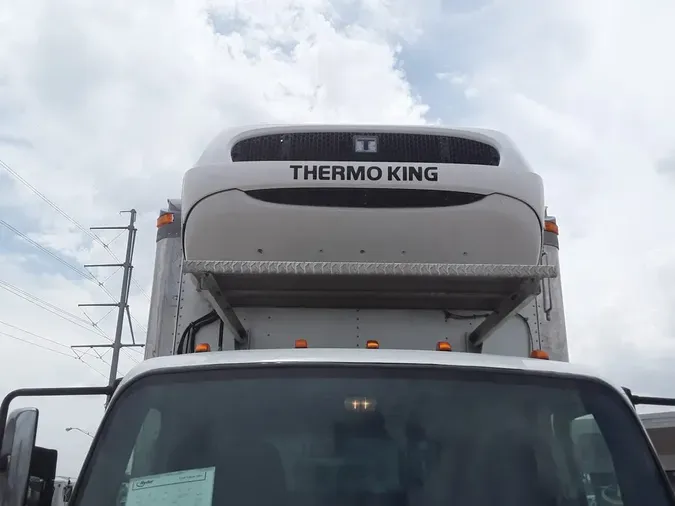 2017 FREIGHTLINER M2 106