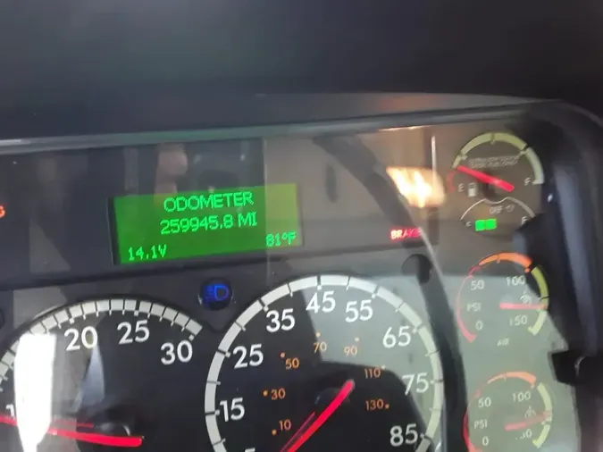 2020 FREIGHTLINER M2 106