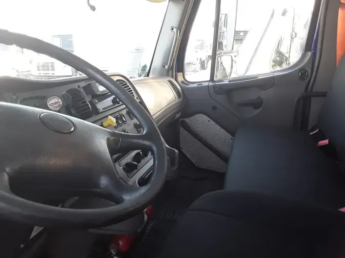 2019 FREIGHTLINER/MERCEDES M2 106