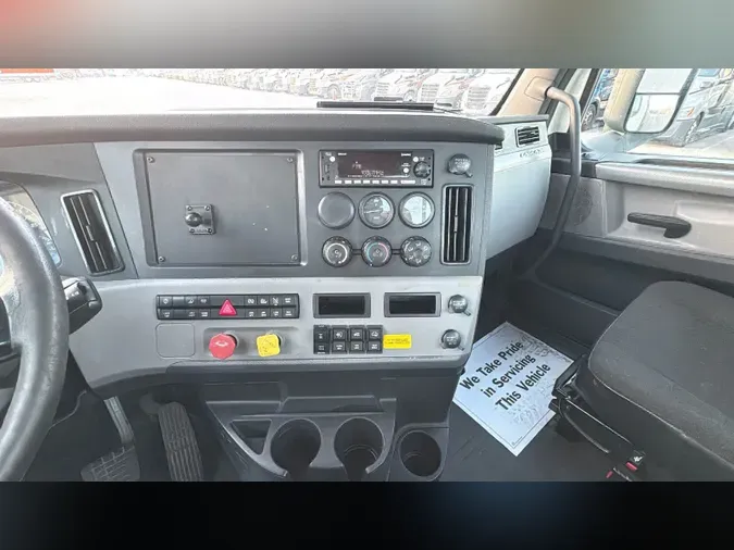 2020 Freightliner Cascadia 126