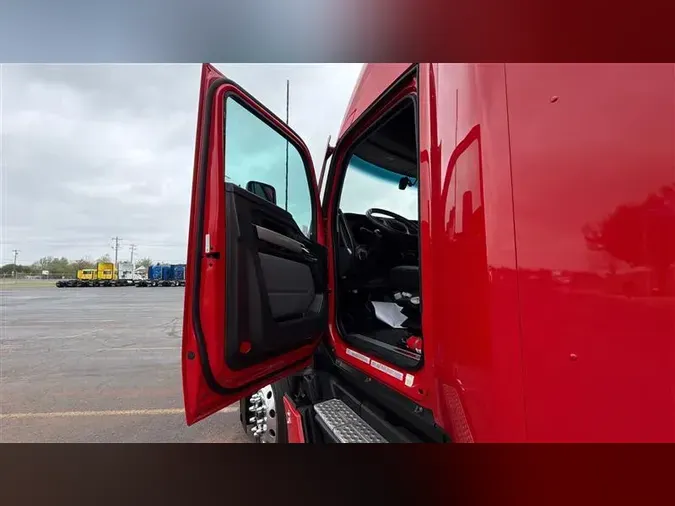 2022 KENWORTH T680