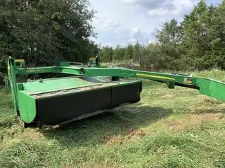 2009 John Deere 630