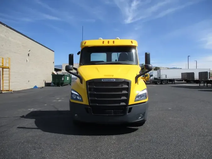 2020 FREIGHTLINER/MERCEDES NEW CASCADIA 116