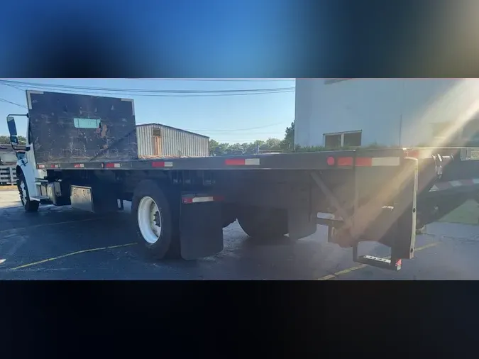 2019 FREIGHTLINER M2 106