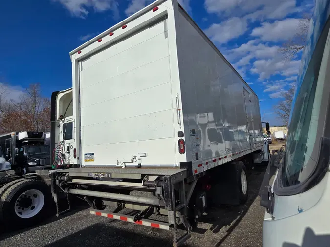 2019 FREIGHTLINER/MERCEDES M2 106