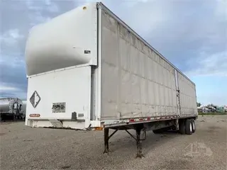 1990 UTILITY CURTAINSIDE