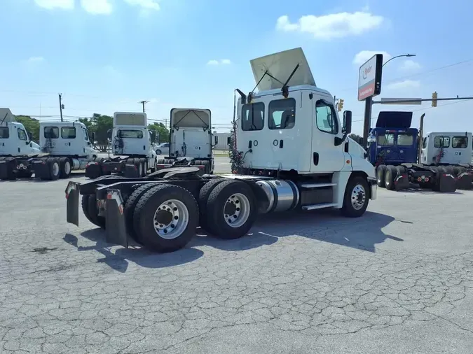 2018 FREIGHTLINER CASCADIA 125