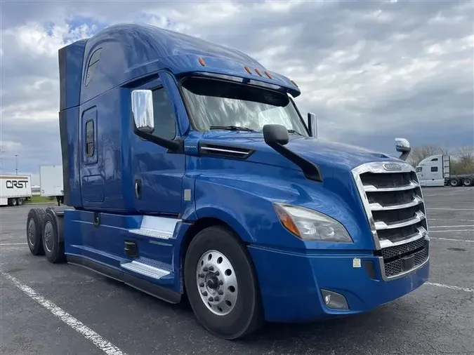 2021 FREIGHTLINER CA126